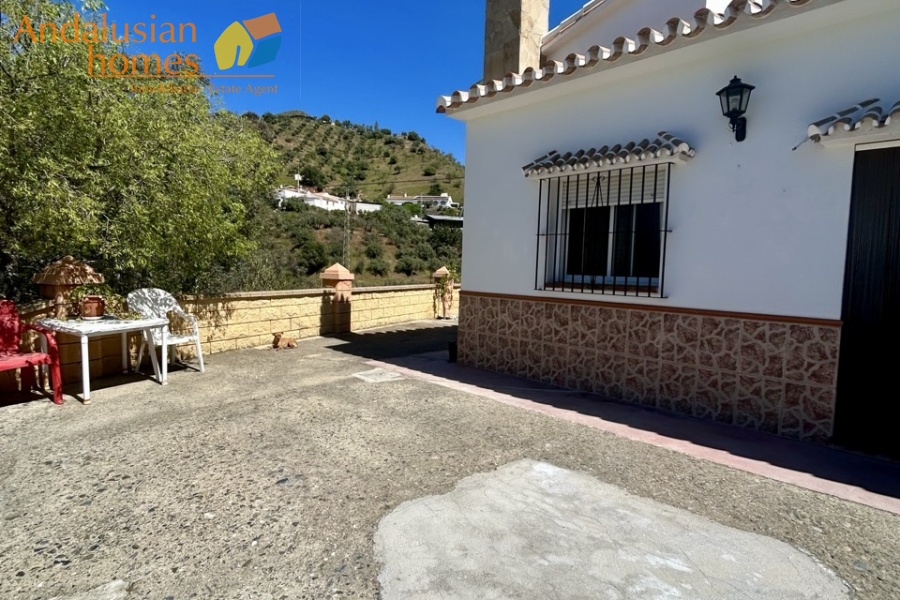 Álora property, country house Álora, house with casita Spain, rural property Málaga, property for sale Álora, Andalusian country home, house with land Spain, investment property Málaga, guest house property Spain, inland Costa del Sol property