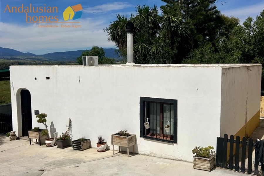 country property Cártama, rural property Málaga, equestrian property Spain, property with stables Málaga, country house for sale Andalusia, finca with guest house Spain, horse property with OCA licence, rural tourism investment Málaga, property near Málaga coast, finca for sale Cártama, Andalusian countryside property, property with land 2500m2, house with paddock Spain, investment property southern Spain
