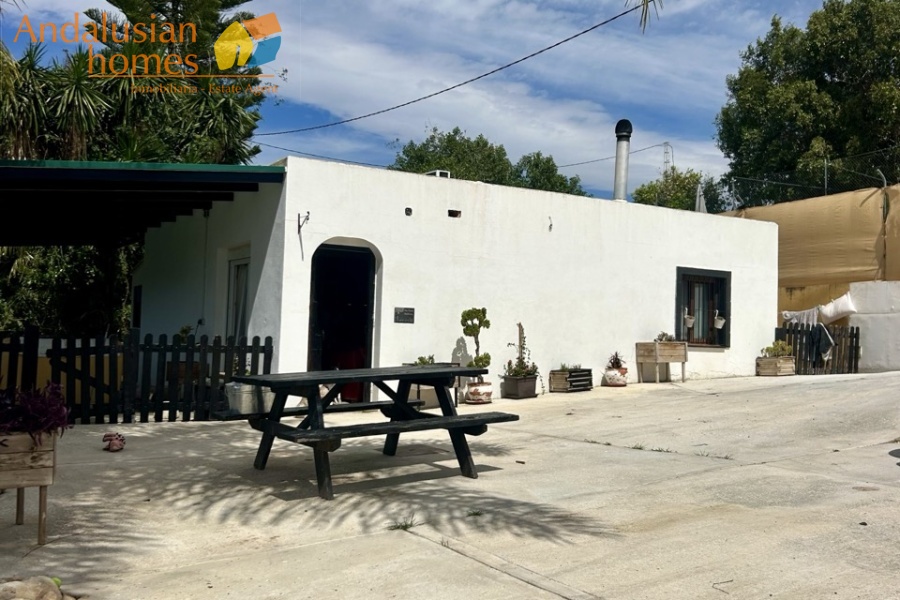 country property Cártama, rural property Málaga, equestrian property Spain, property with stables Málaga, country house for sale Andalusia, finca with guest house Spain, horse property with OCA licence, rural tourism investment Málaga, property near Málaga coast, finca for sale Cártama, Andalusian countryside property, property with land 2500m2, house with paddock Spain, investment property southern Spain
