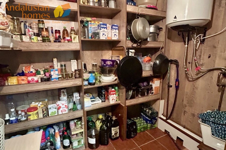 Rural property Álora, country house Pizarra, finca with casitas Spain, rural tourism investment Andalusia, guest house business Spain, property with land Málaga, finca with pool Spain, holiday rental opportunity Andalusia, countryside property for sale Spain, investment property Málaga