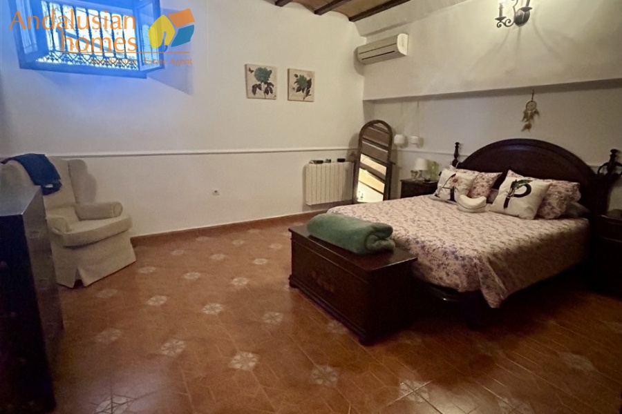 Rural property Álora, country house Pizarra, finca with casitas Spain, rural tourism investment Andalusia, guest house business Spain, property with land Málaga, finca with pool Spain, holiday rental opportunity Andalusia, countryside property for sale Spain, investment property Málaga