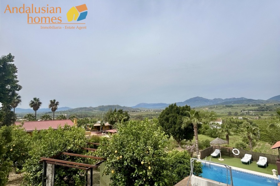 Rural property Álora, country house Pizarra, finca with casitas Spain, rural tourism investment Andalusia, guest house business Spain, property with land Málaga, finca with pool Spain, holiday rental opportunity Andalusia, countryside property for sale Spain, investment property Málaga