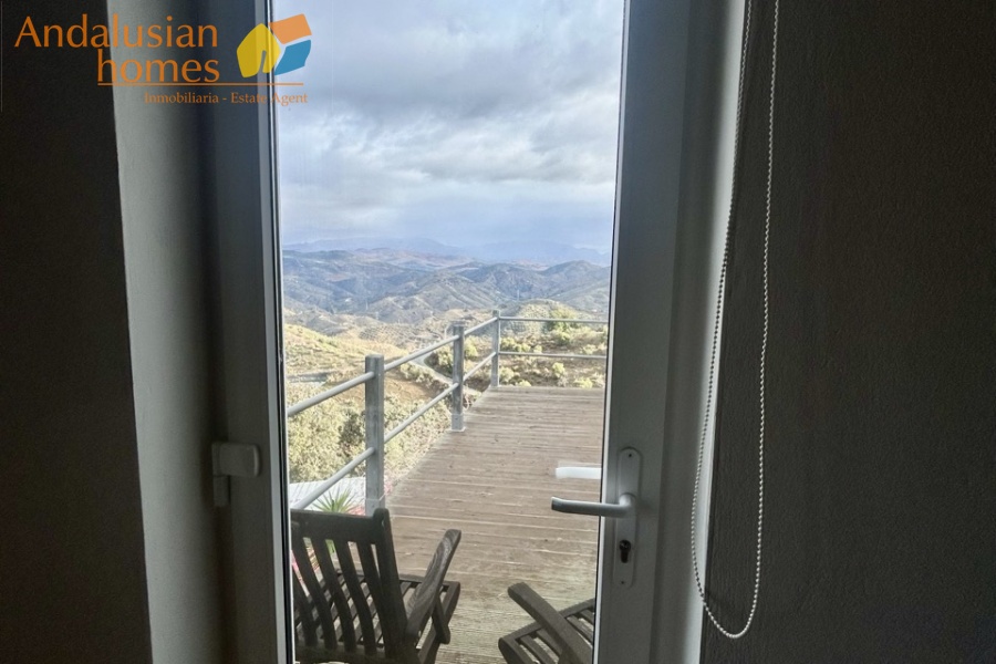 country home Álora, house for sale Álora, rural property Málaga, detached villa Spain, countryside villa Andalusia, house with pool Álora, panoramic views property Spain, finca for sale Málaga, large plot property Spain, real estate Álora, villa near train station Álora, Andalusian country house
