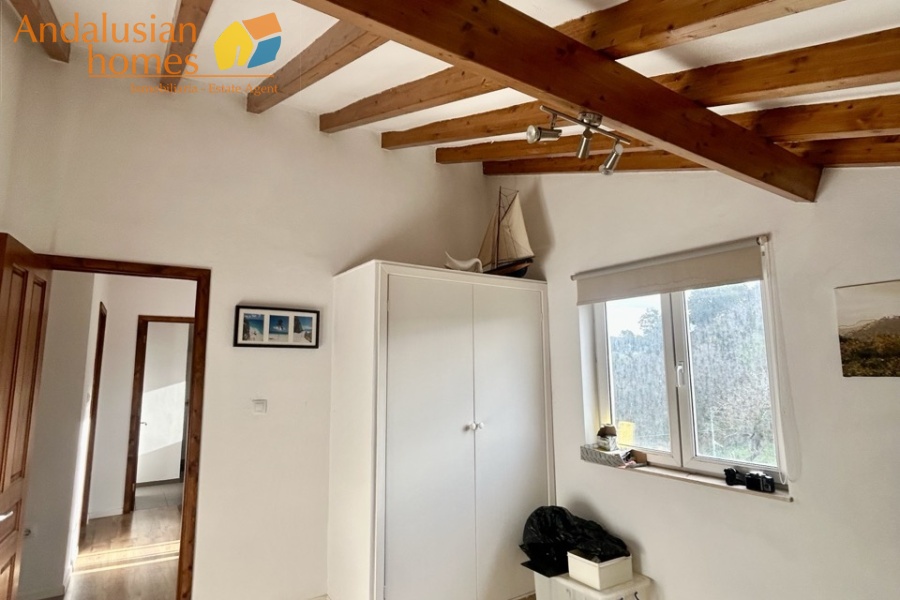 country home Álora, house for sale Álora, rural property Málaga, detached villa Spain, countryside villa Andalusia, house with pool Álora, panoramic views property Spain, finca for sale Málaga, large plot property Spain, real estate Álora, villa near train station Álora, Andalusian country house
